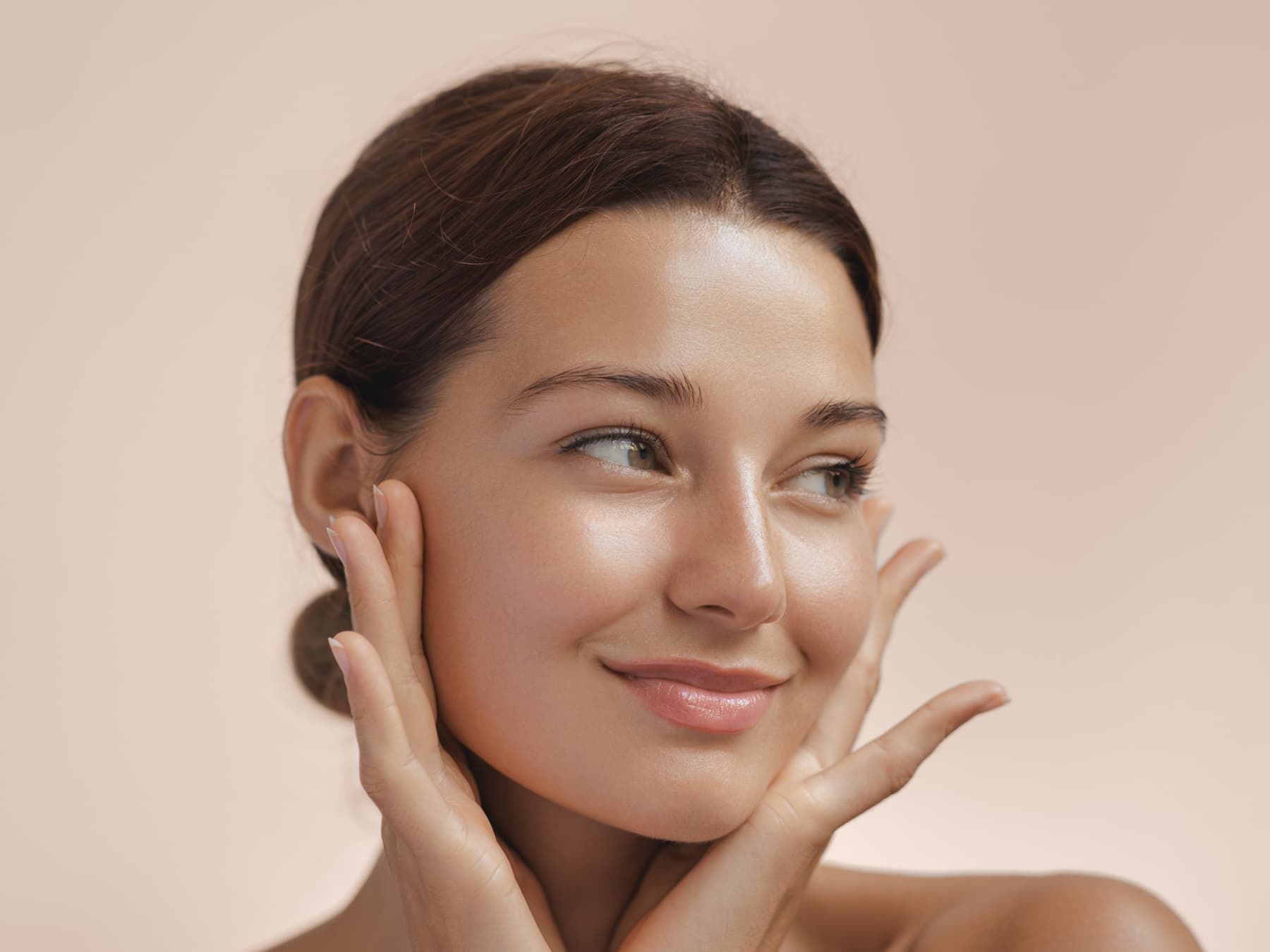 Was verändert sich nach einer Operation erschlaffter Augenlider? 